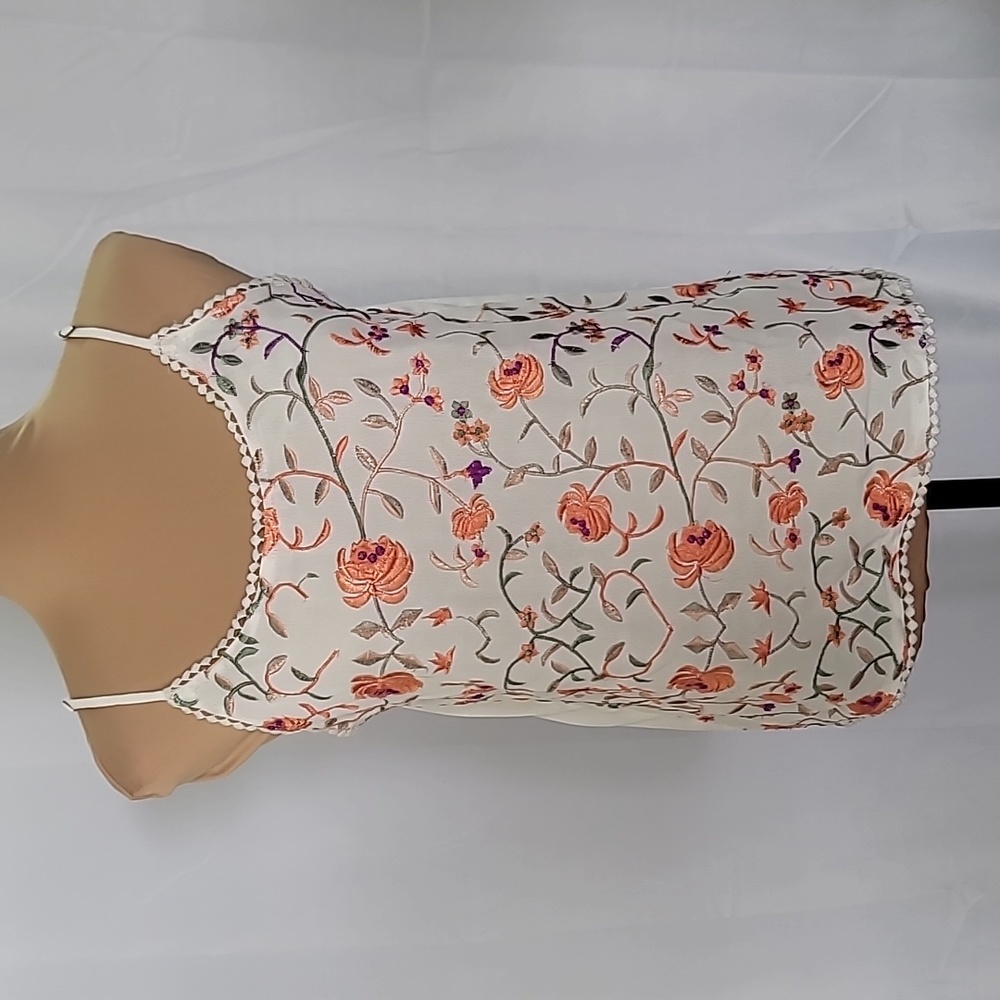Womens camisole style tanks size L